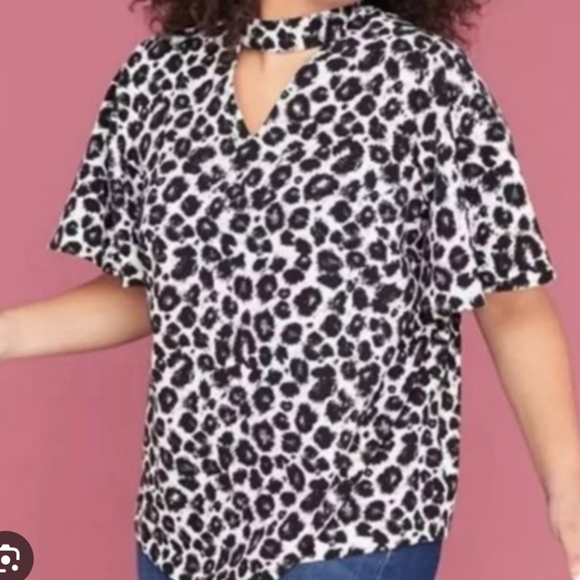 Lane Bryant Mobwife size 26 mock neck cut out flutter sleeve blouse - Picture 9 of 9